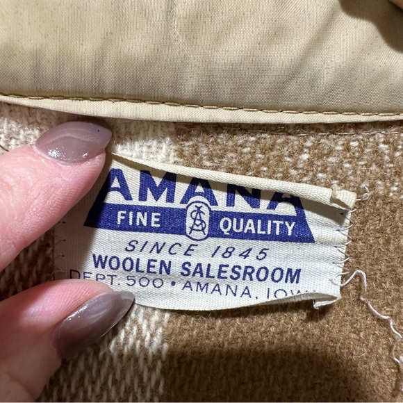 Vintage Amana Woolen Plaid Shacket - Picture 9 of 10